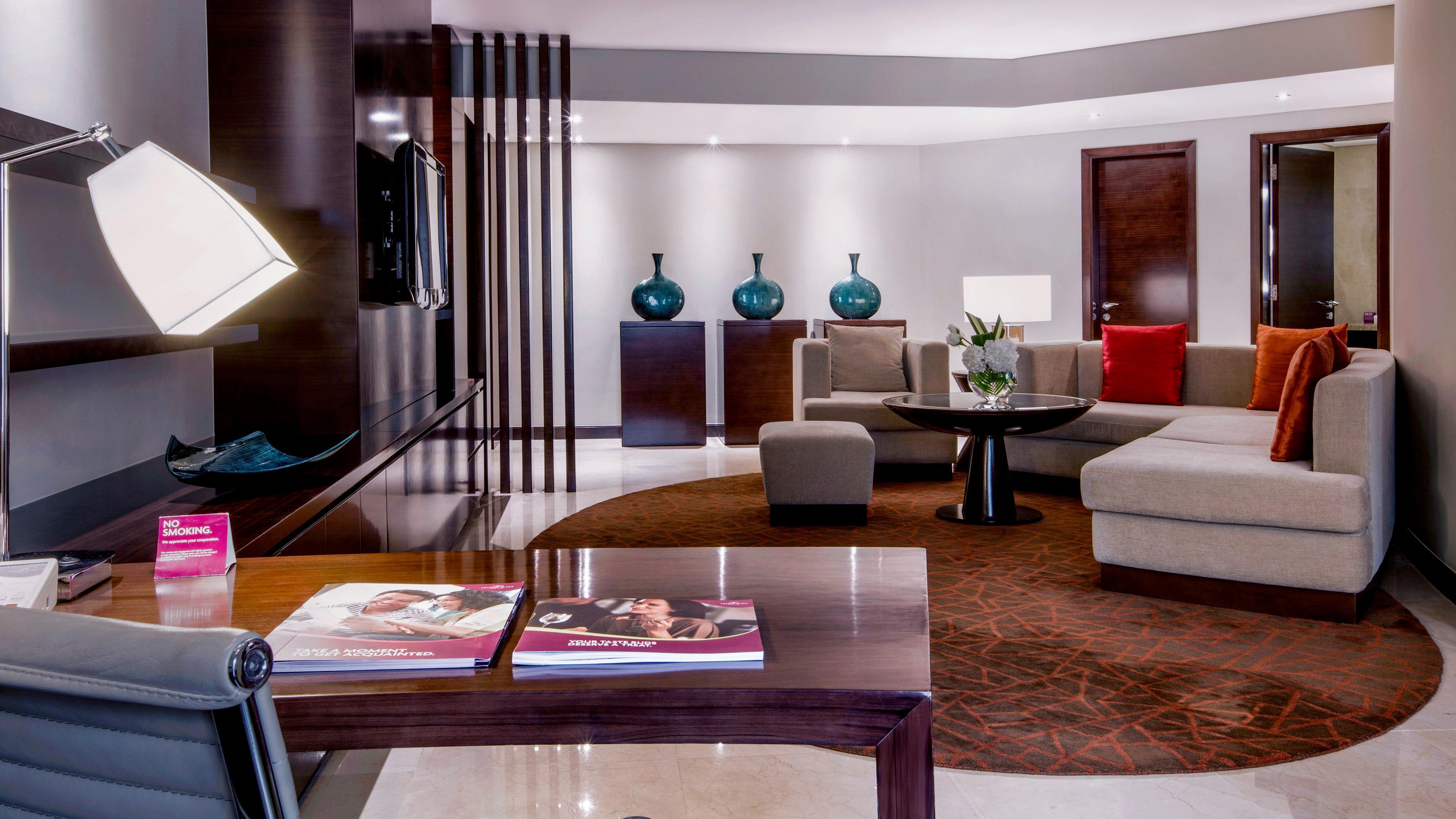Crowne Plaza Dubai Deira By Ihg Ξενοδοχείο Εξωτερικό φωτογραφία A suite at the W Doha