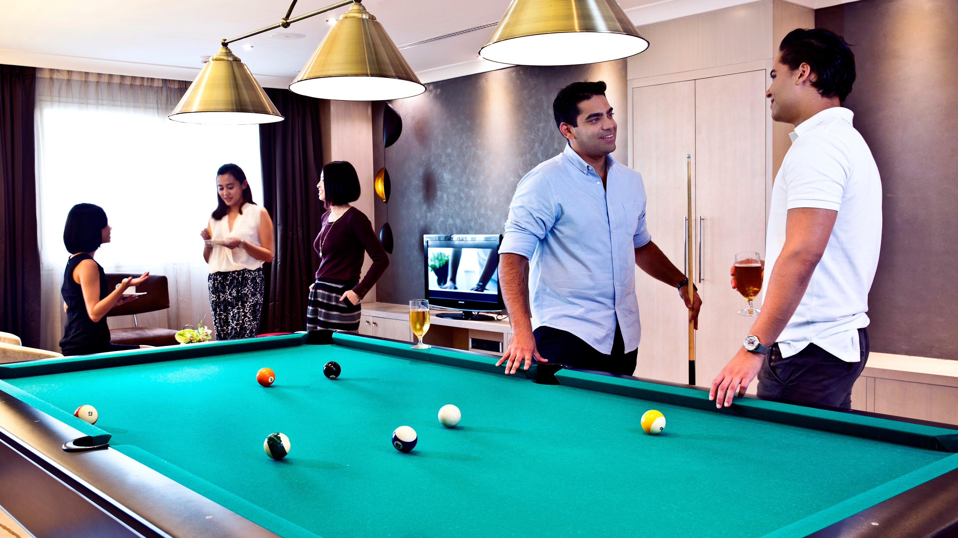 Crowne Plaza Dubai Deira By Ihg Ξενοδοχείο Εξωτερικό φωτογραφία A pool table