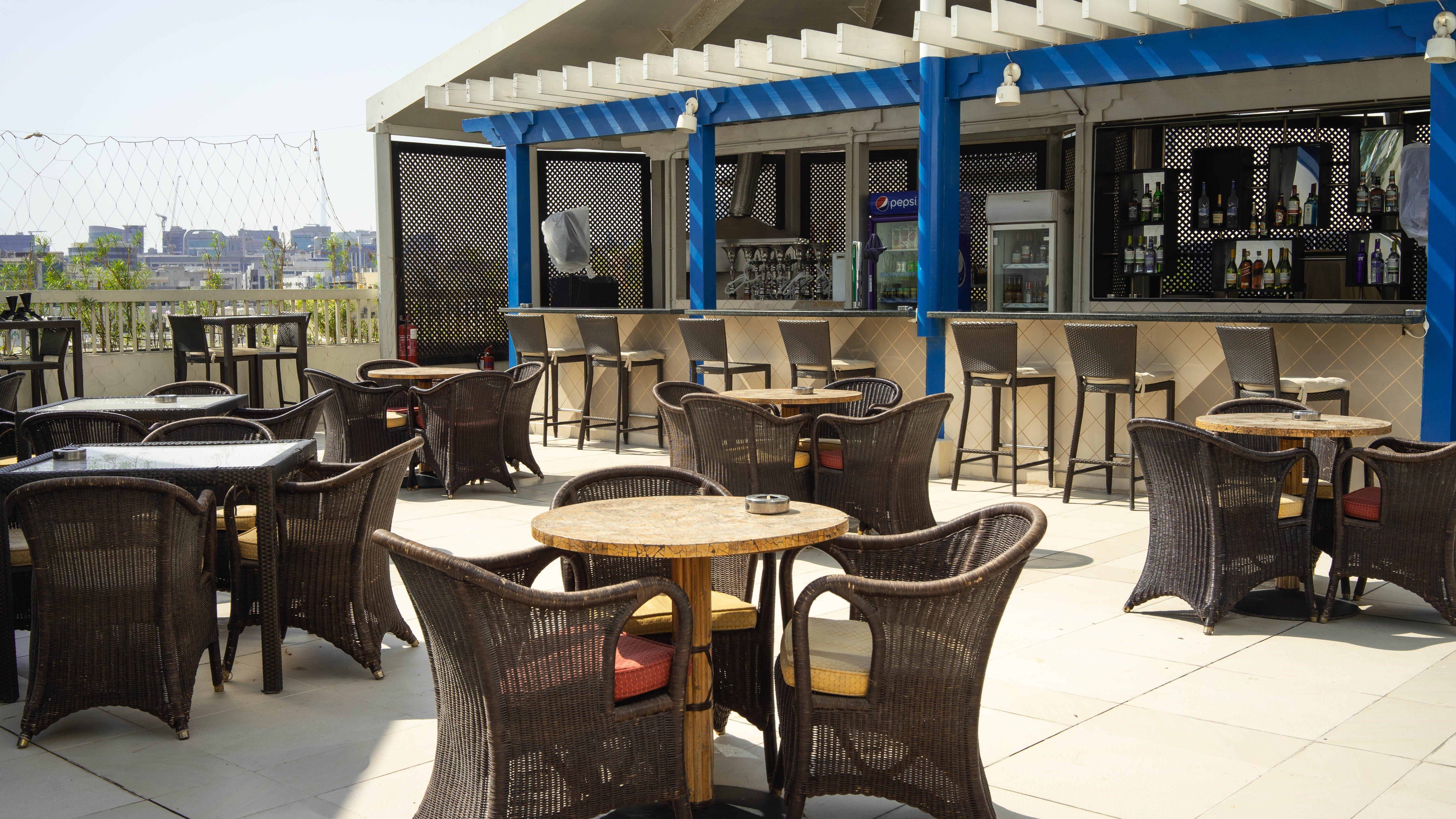Crowne Plaza Dubai Deira By Ihg Ξενοδοχείο Εξωτερικό φωτογραφία The Sky Bar