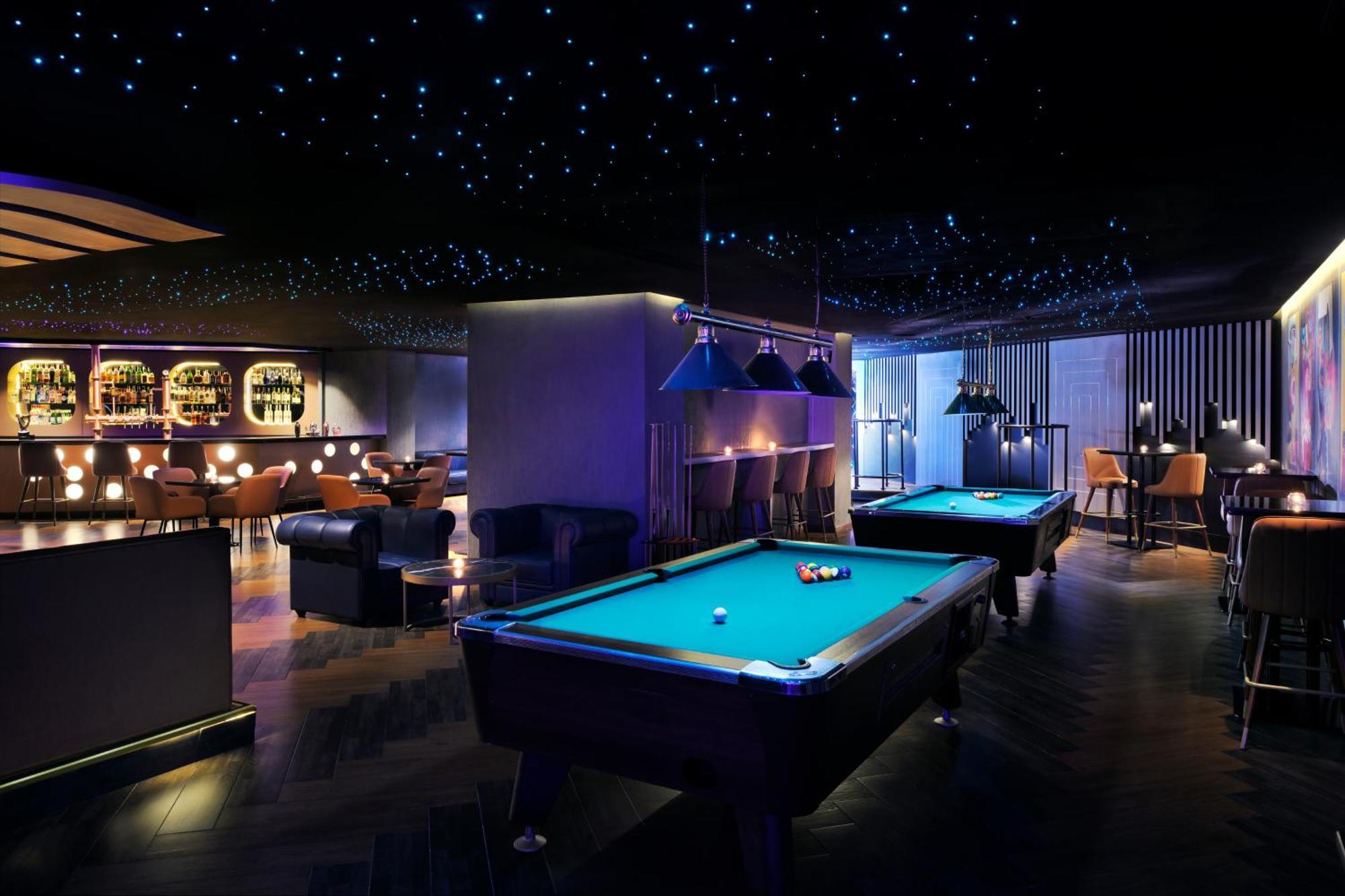 Crowne Plaza Dubai Deira By Ihg Ξενοδοχείο Εξωτερικό φωτογραφία The Billiard Room