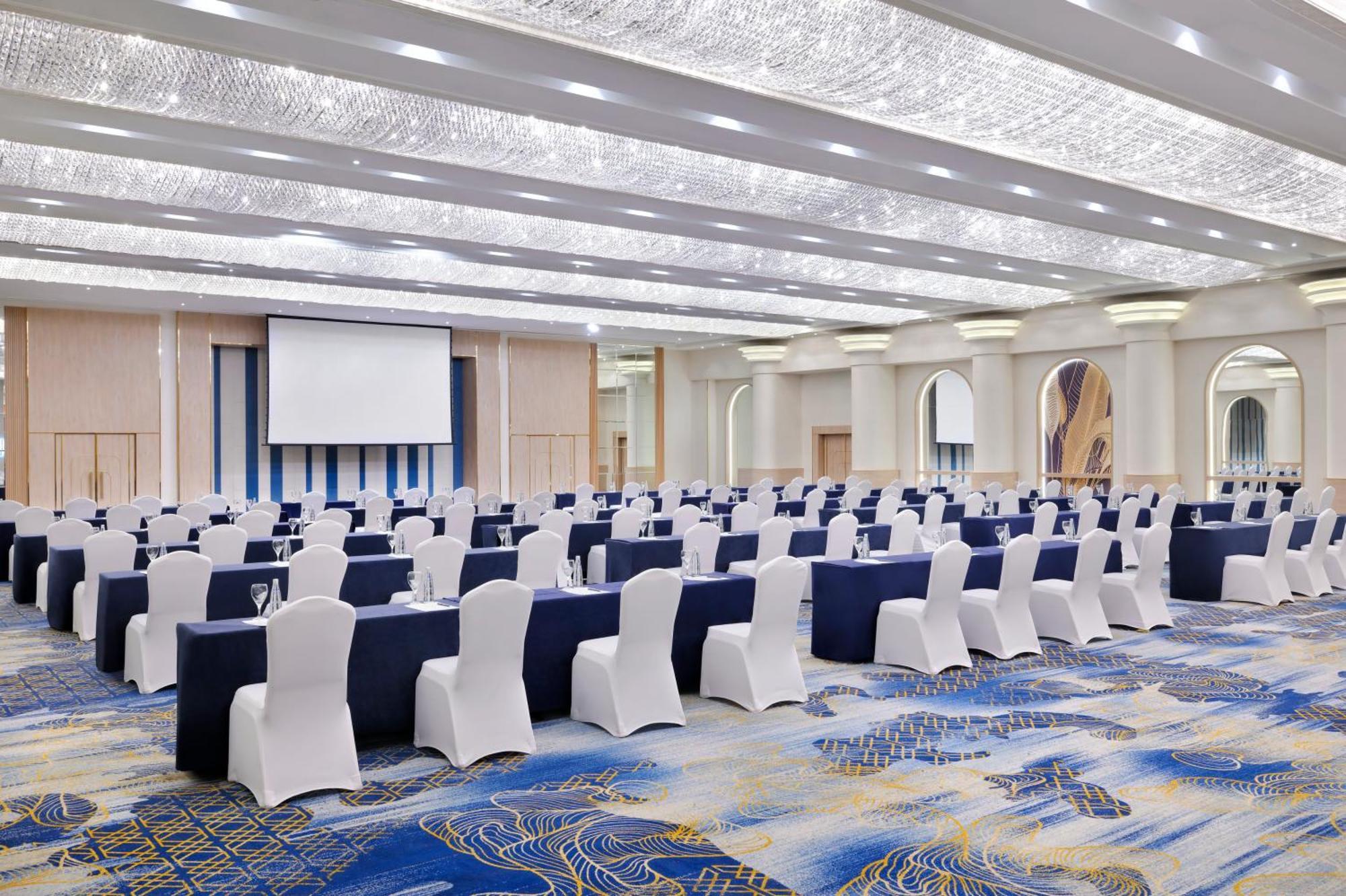 Crowne Plaza Dubai Deira By Ihg Ξενοδοχείο Εξωτερικό φωτογραφία The Grand Ballroom
